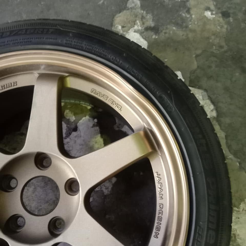 Tanda Rim Kereta Bengkok Secara Visual